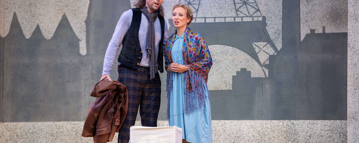 Aleksandr Nesterenko und Alonya Rostovskaya im Duett.