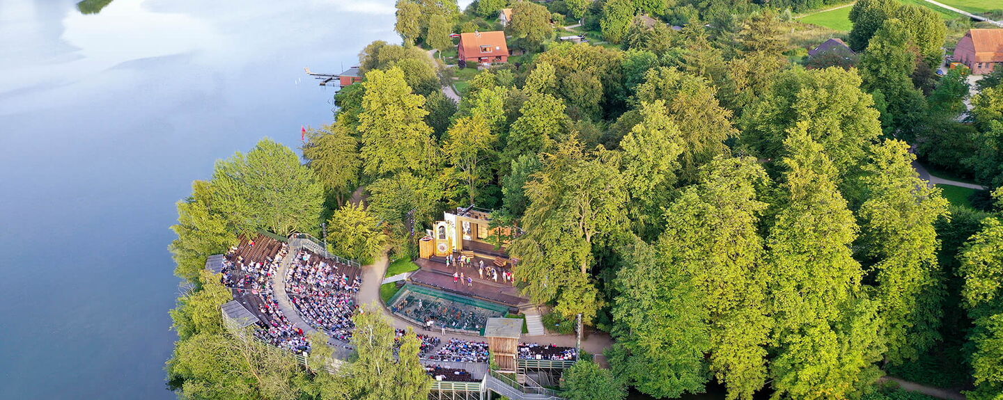 Die Eutiner Festspiele verschieben den Start der Spielzeit auf Juli. Quelle: Eutiner Festspiele Die Eutiner Festspiele verschieben den Start der Spielzeit auf Juli. Quelle: Eutiner Festspiele